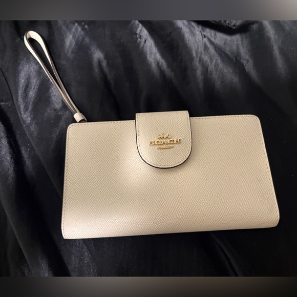 Coach Wristlet - Picture 2 of 2